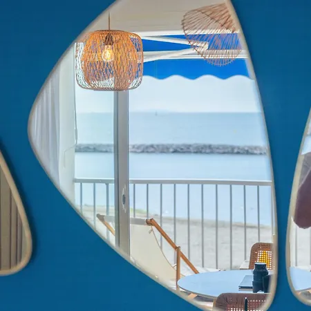 Otel Cafe Miramar Le Grau-du-Roi