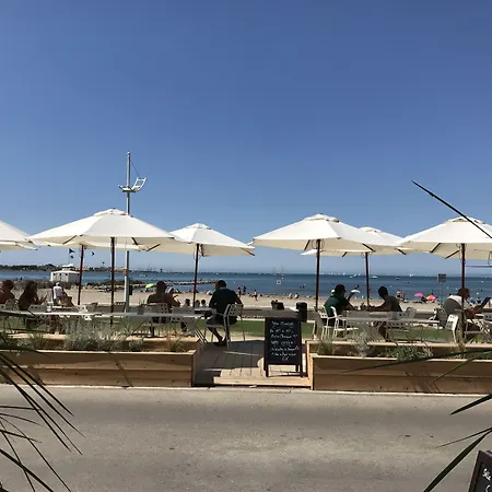 酒店 Cafe Miramar 勒格罗-迪鲁瓦