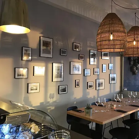 Otel Cafe Miramar Le Grau-du-Roi