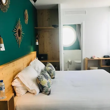 Cafe Miramar Le Grau-du-Roi