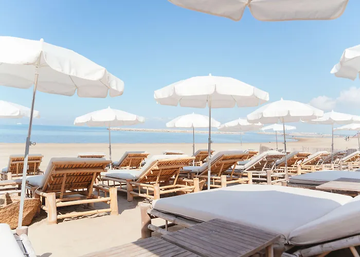 Café Miramar Le Grau-du-Roi