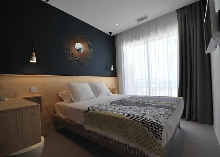 Hotel Café Miramar Le Grau-du-Roi