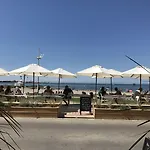 Hotel Cafe Miramar Le Grau-du-Roi