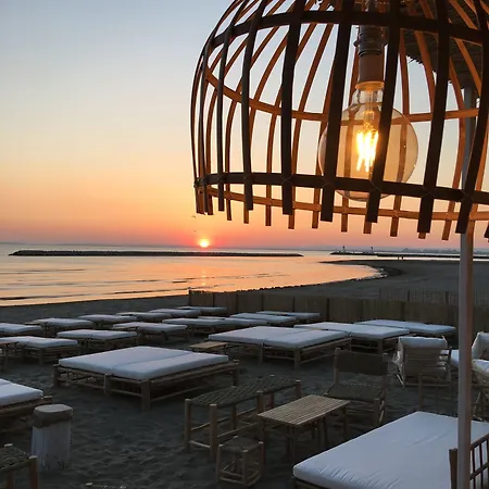Cafe Miramar