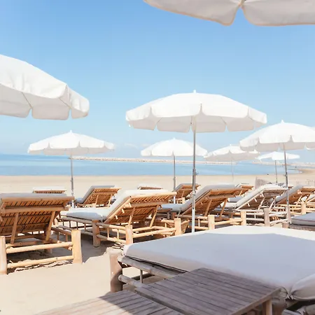 Café Miramar Le Grau-du-Roi