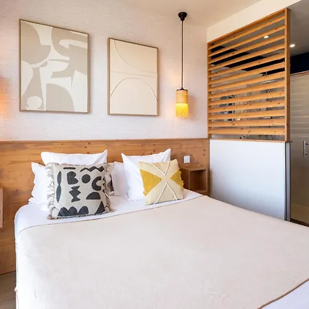 Cafe Miramar Hotel 3*