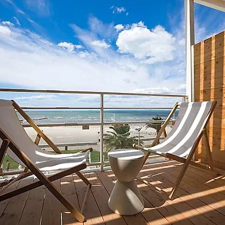Cafe Miramar فندق 3*