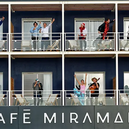 Cafe Miramar 酒店 勒格罗-迪鲁瓦
