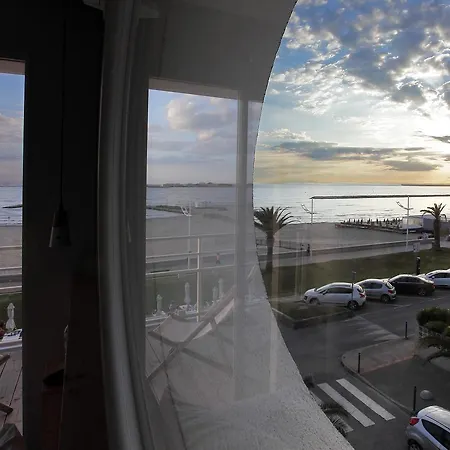 Cafe Miramar
